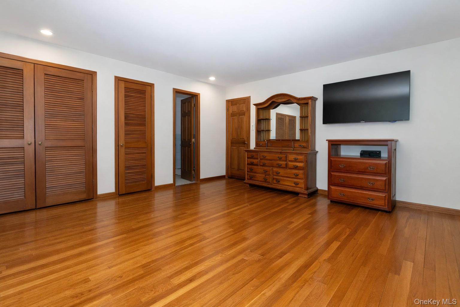 #16 photo, 3 Danielle Court, Montebello , NY 10901