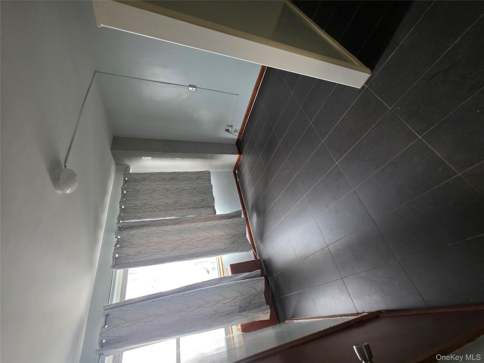 #12 photo, 1020 Grand Concourse, Bronx , NY 10451