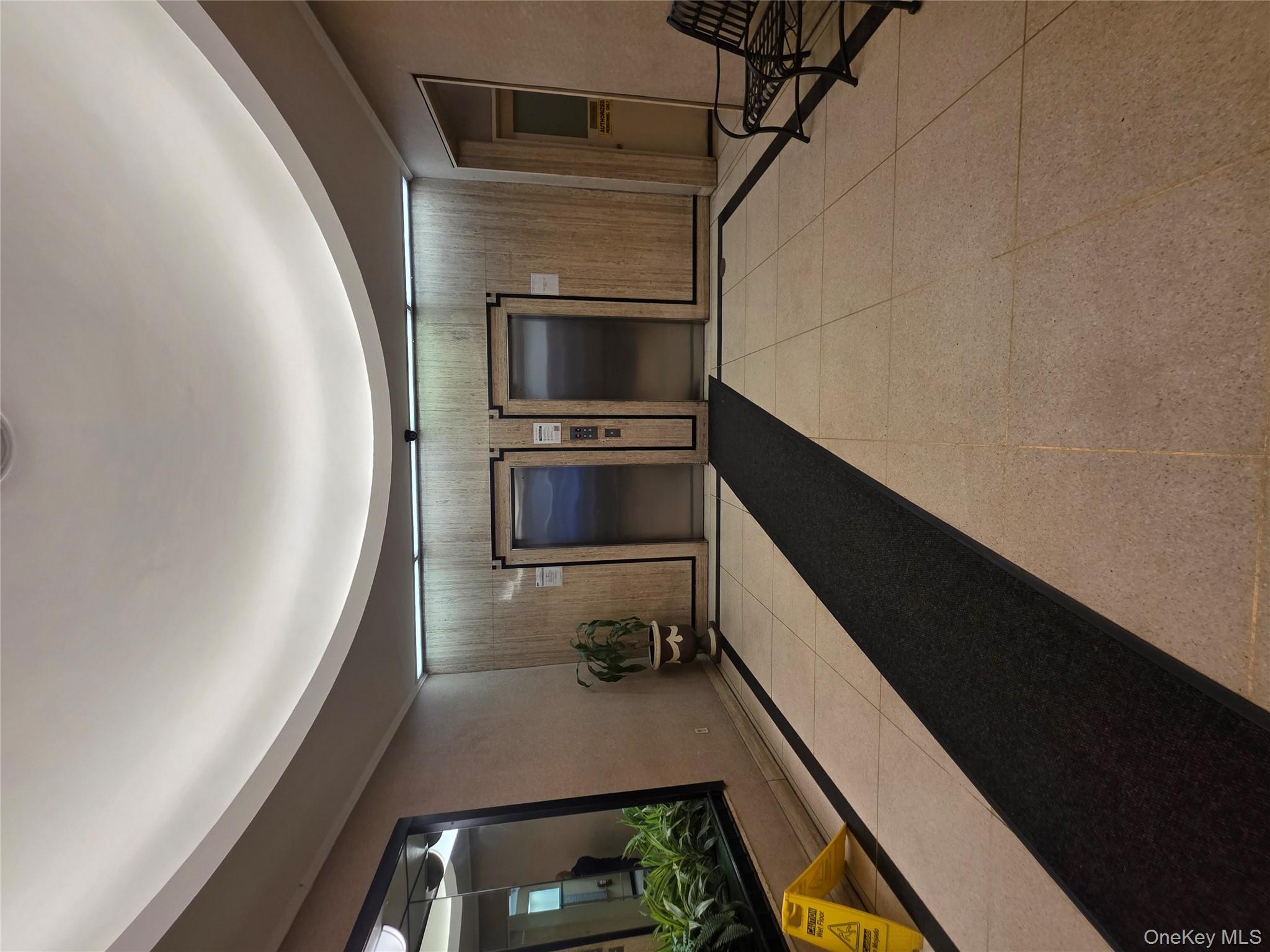 #15 photo, 1020 Grand Concourse, Bronx , NY 10451