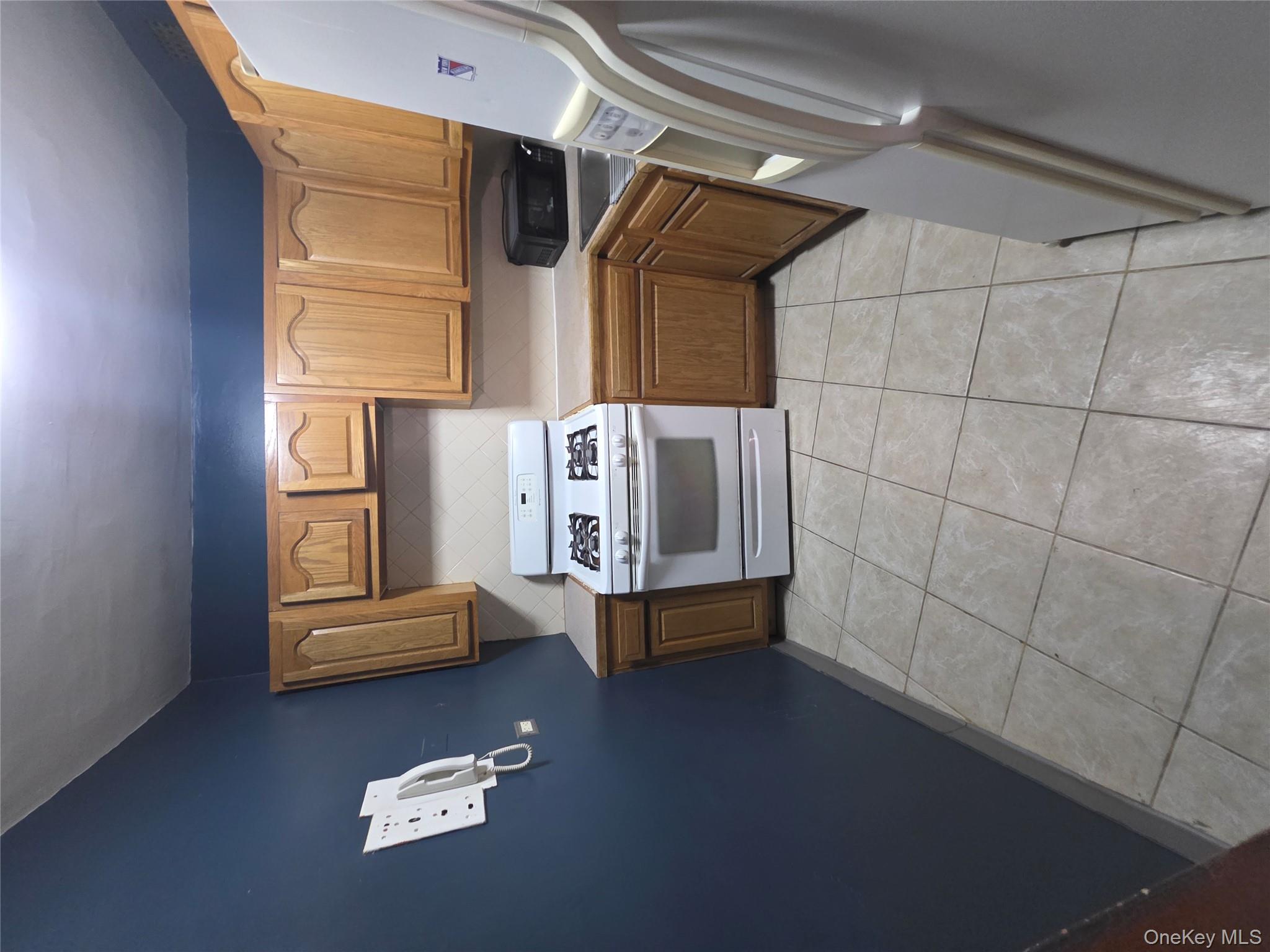 #3 photo, 1020 Grand Concourse, Bronx , NY 10451