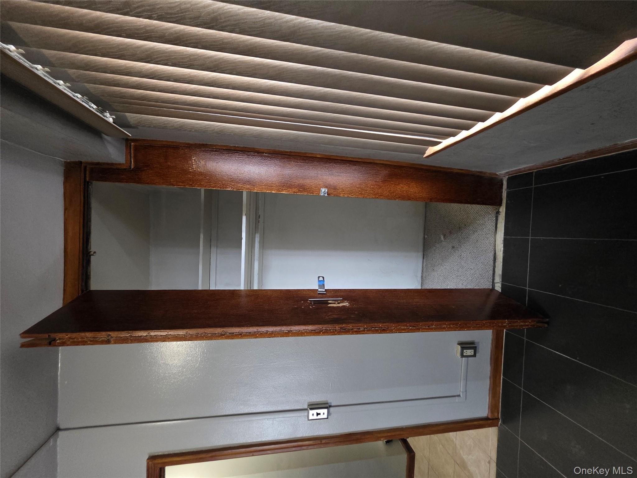 #5 photo, 1020 Grand Concourse, Bronx , NY 10451