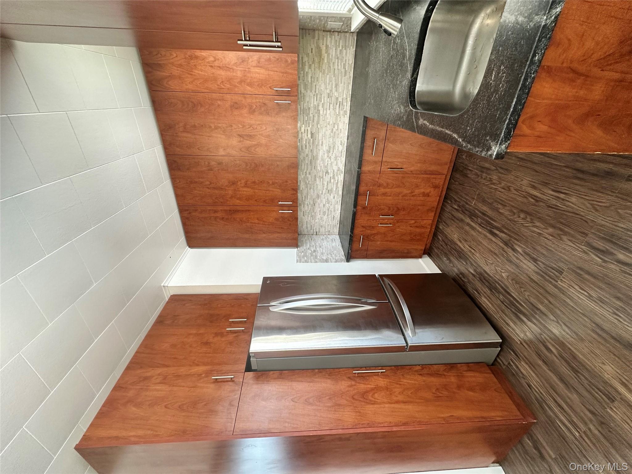 #2 photo, 6034 56th Road, कुईंस Maspeth , NY 11378