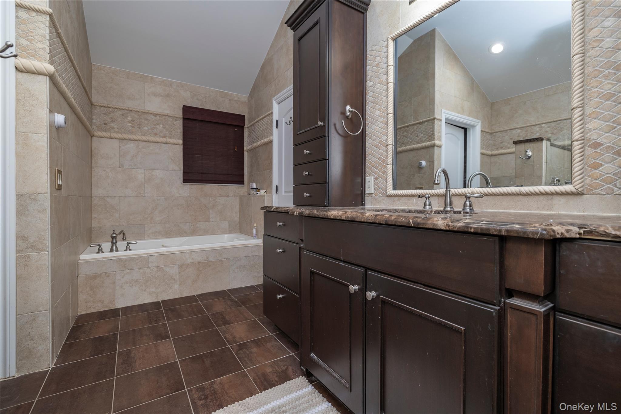 #20 photo, 755 N Village Avenue, Rockville Centre , NY 11570