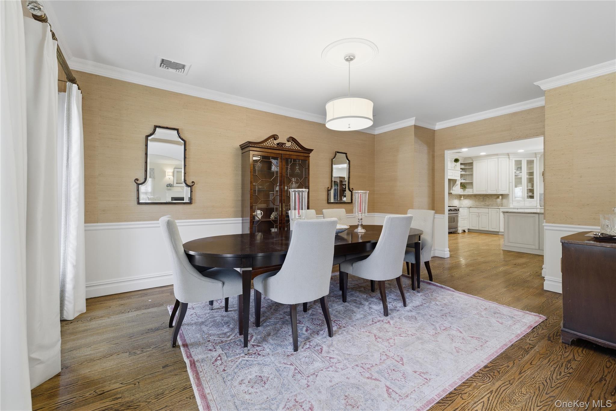 #5 photo, 755 N Village Avenue, Rockville Centre , NY 11570