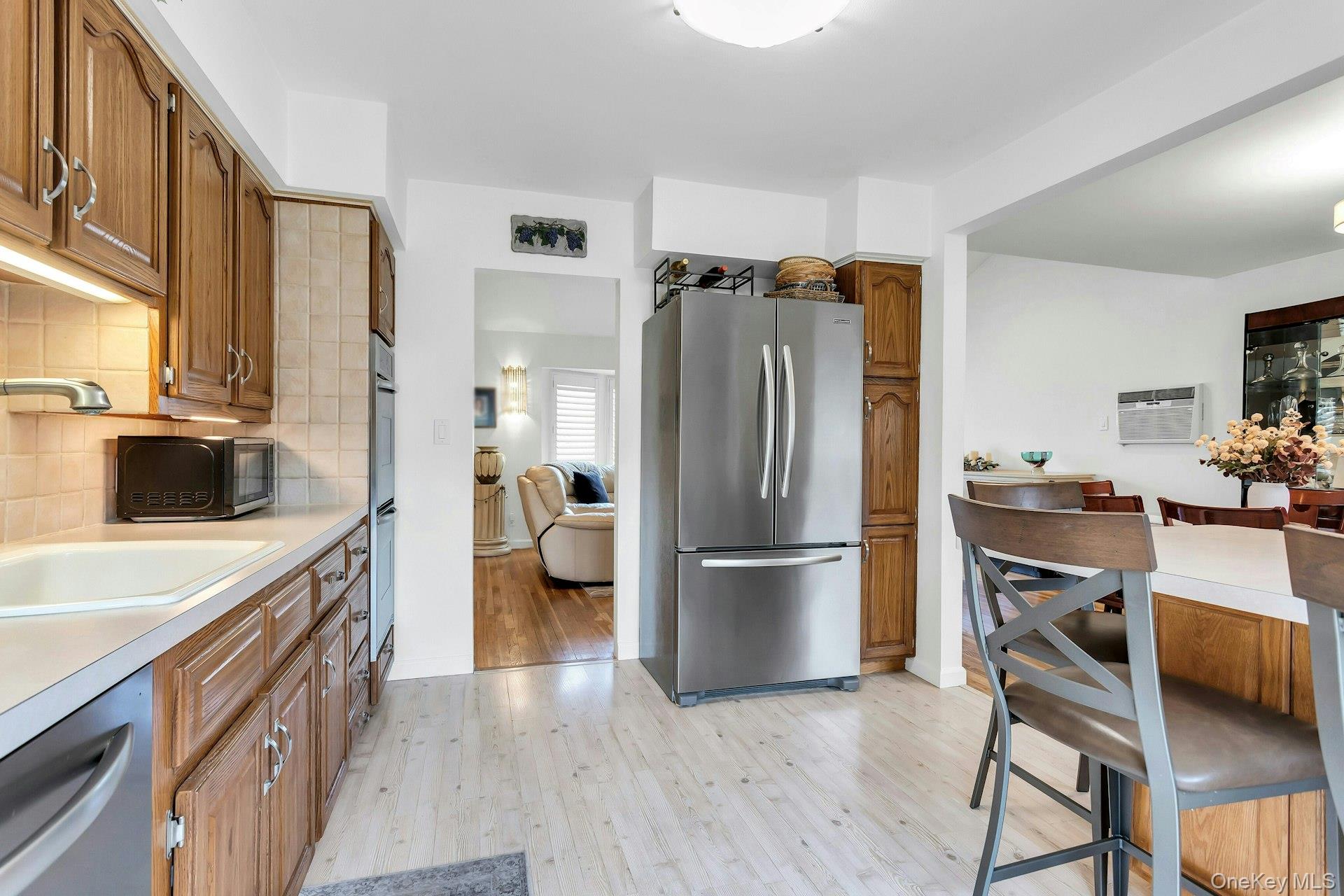 #13 photo, 17 Meadowfield, 롱 아일랜드 Glen Cove , NY 11542