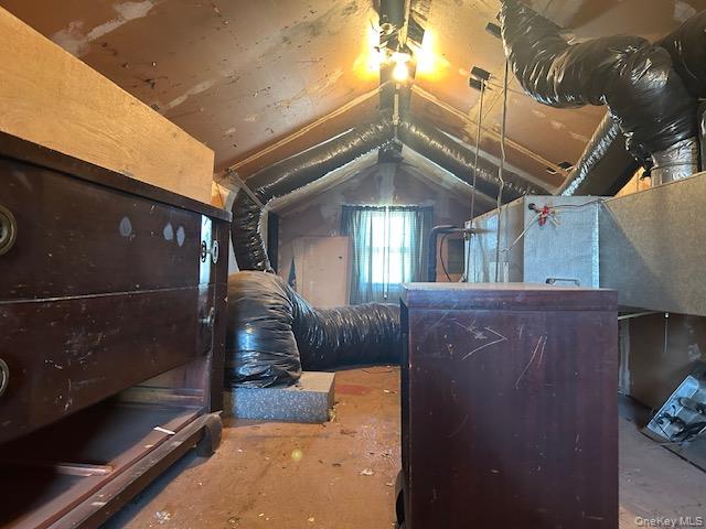 #14 photo, 389 Hamilton Avenue, Hewlett , NY 11557