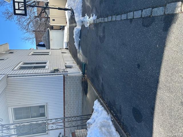 #4 photo, 389 Hamilton Avenue, Hewlett , NY 11557