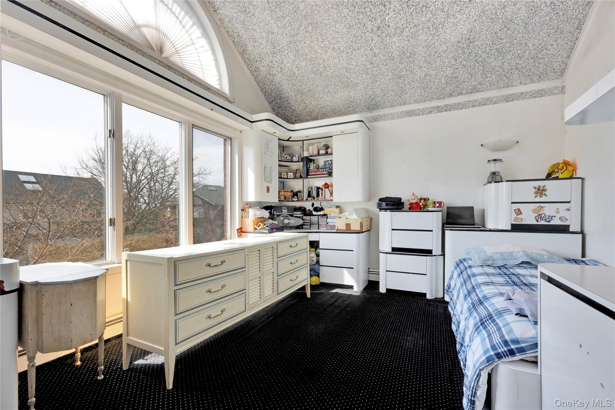 #16 photo, 708 Park Lane, Cedarhurst , NY 11516