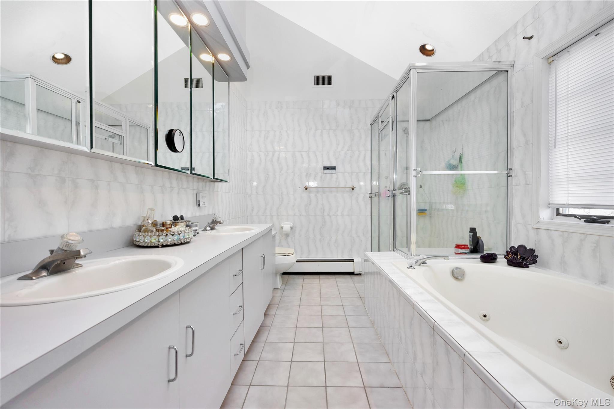 #19 photo, 708 Park Lane, Cedarhurst , NY 11516