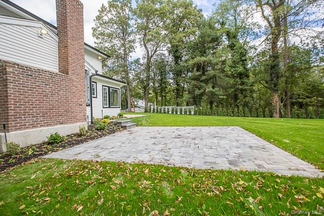 #11 photo, 22 Peppermill Lane, Dix Hills , NY 11746