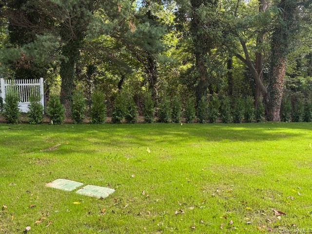 #12 photo, 22 Peppermill Lane, Dix Hills , NY 11746