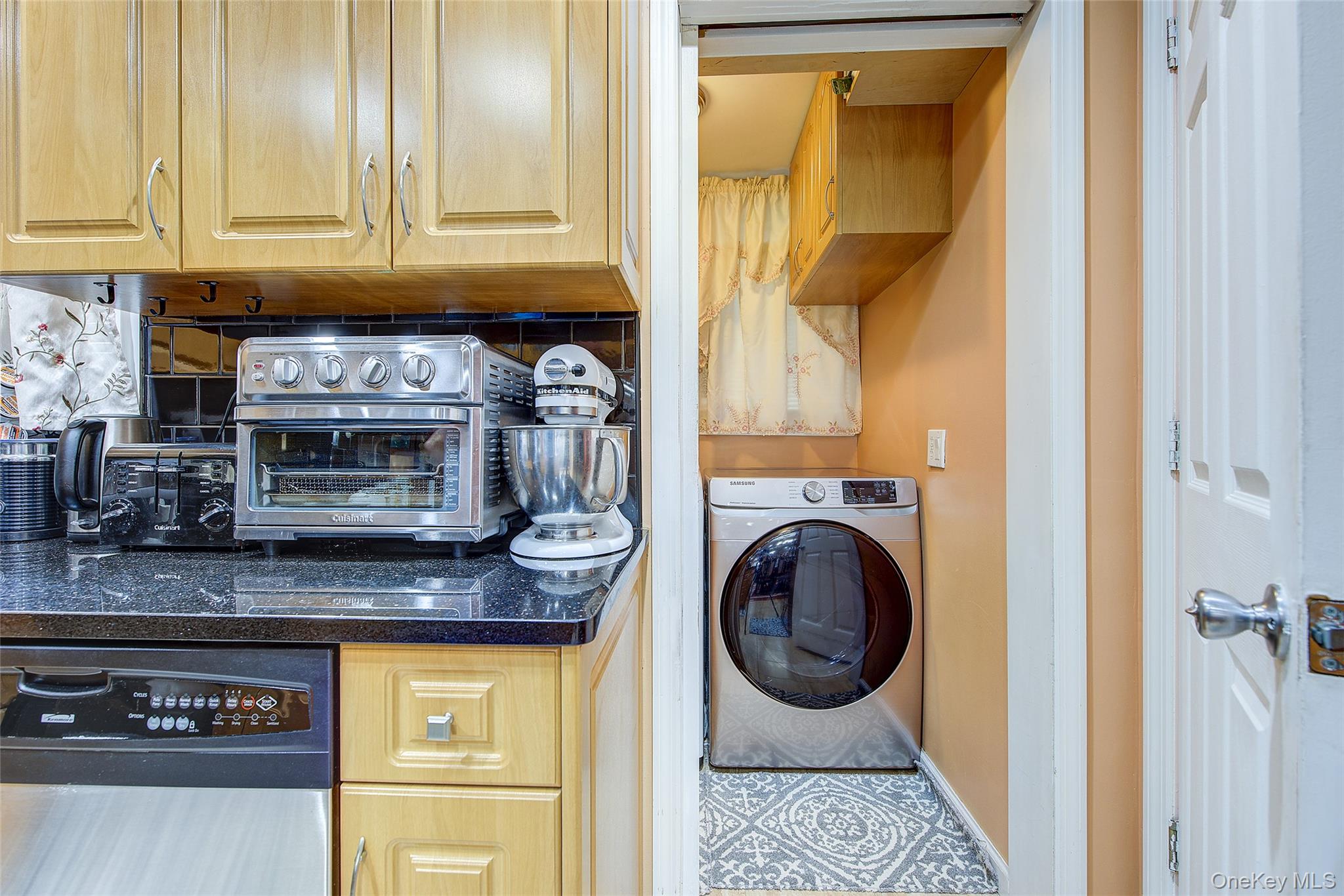 #15 photo, 8848 201 ST, Hollis , NY 11423