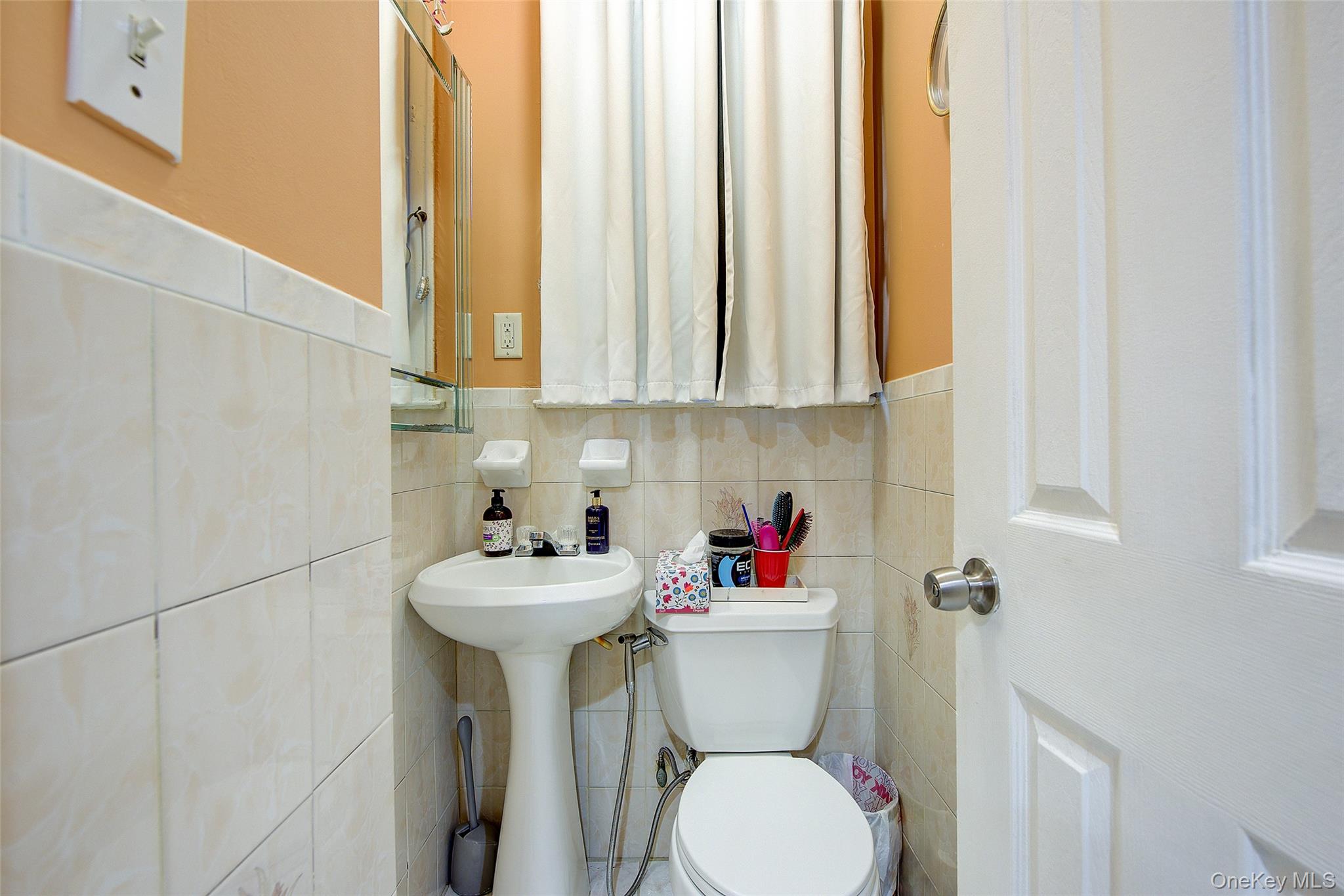 #16 photo, 8848 201 ST, Hollis , NY 11423