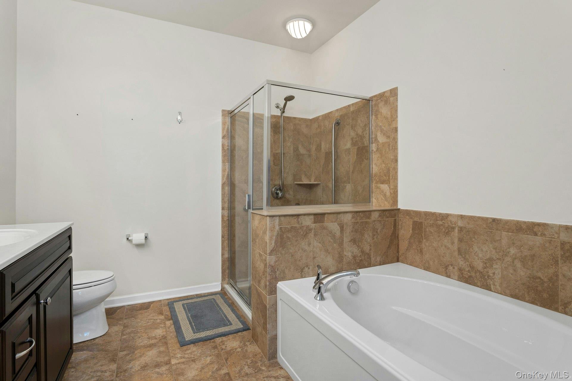 #17 photo, 2004 Bennington Drive, Fishkill , NY 12524