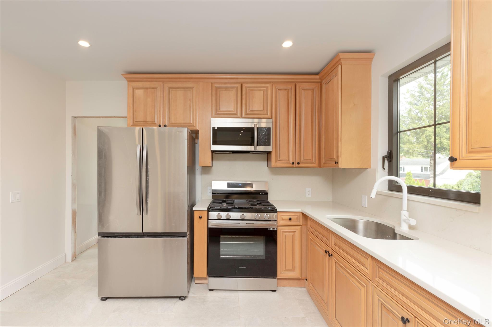 #2 photo, 31 Maple Street, Scarsdale , NY 10583