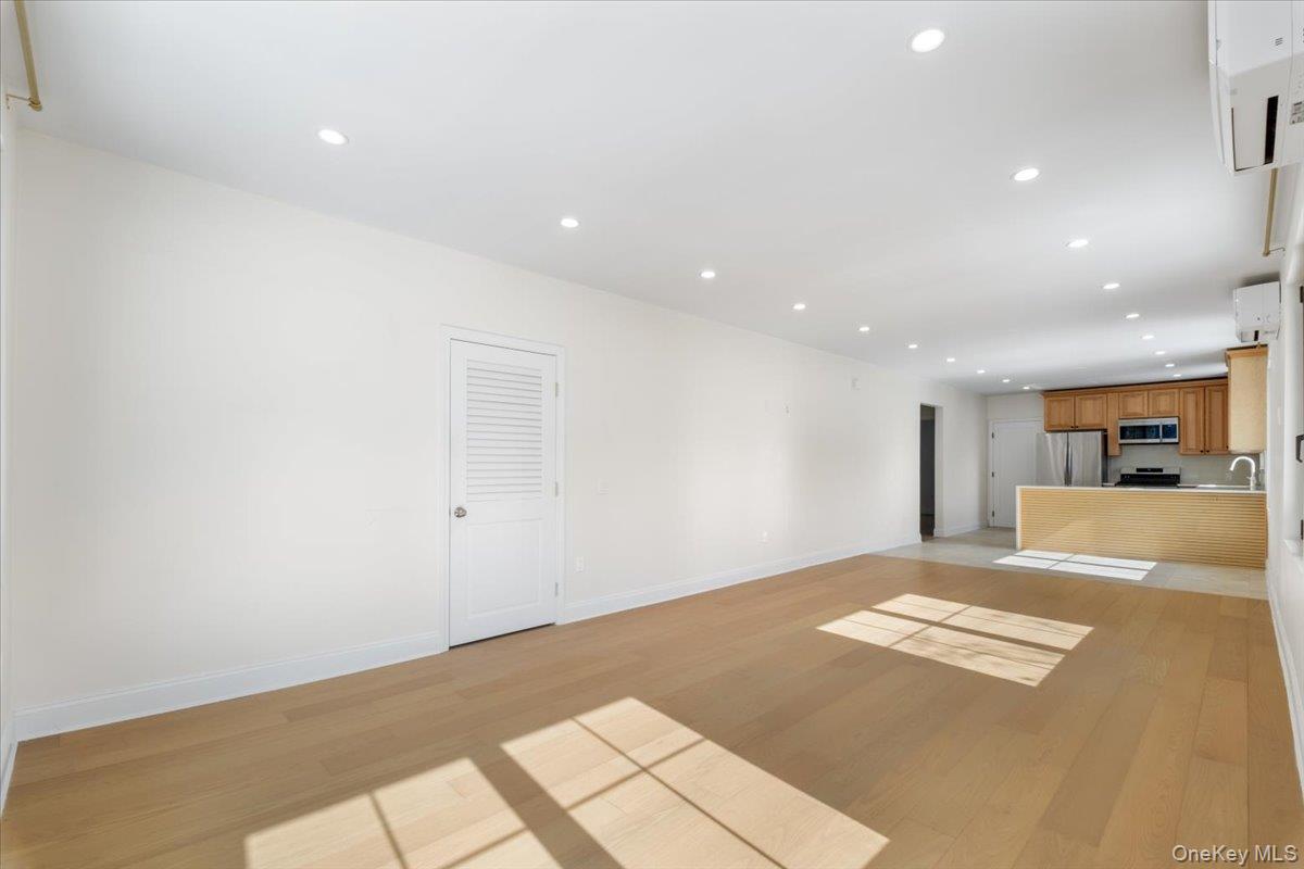 #6 photo, 31 Maple Street, Scarsdale , NY 10583