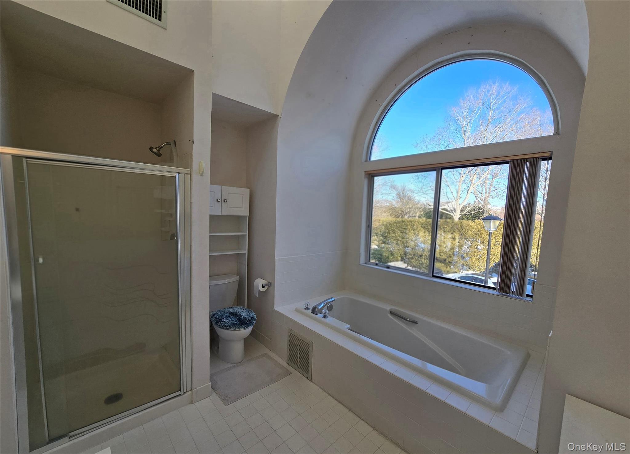 #15 photo, 220 Montauk Highway, Speonk , NY 11972