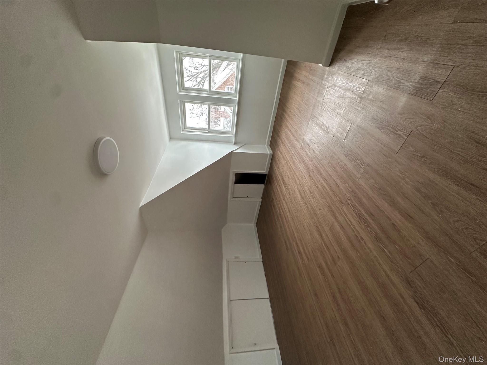 #12 photo, 3324 89th Street, 뉴욕퀸즈 Jackson Heights , NY 11372