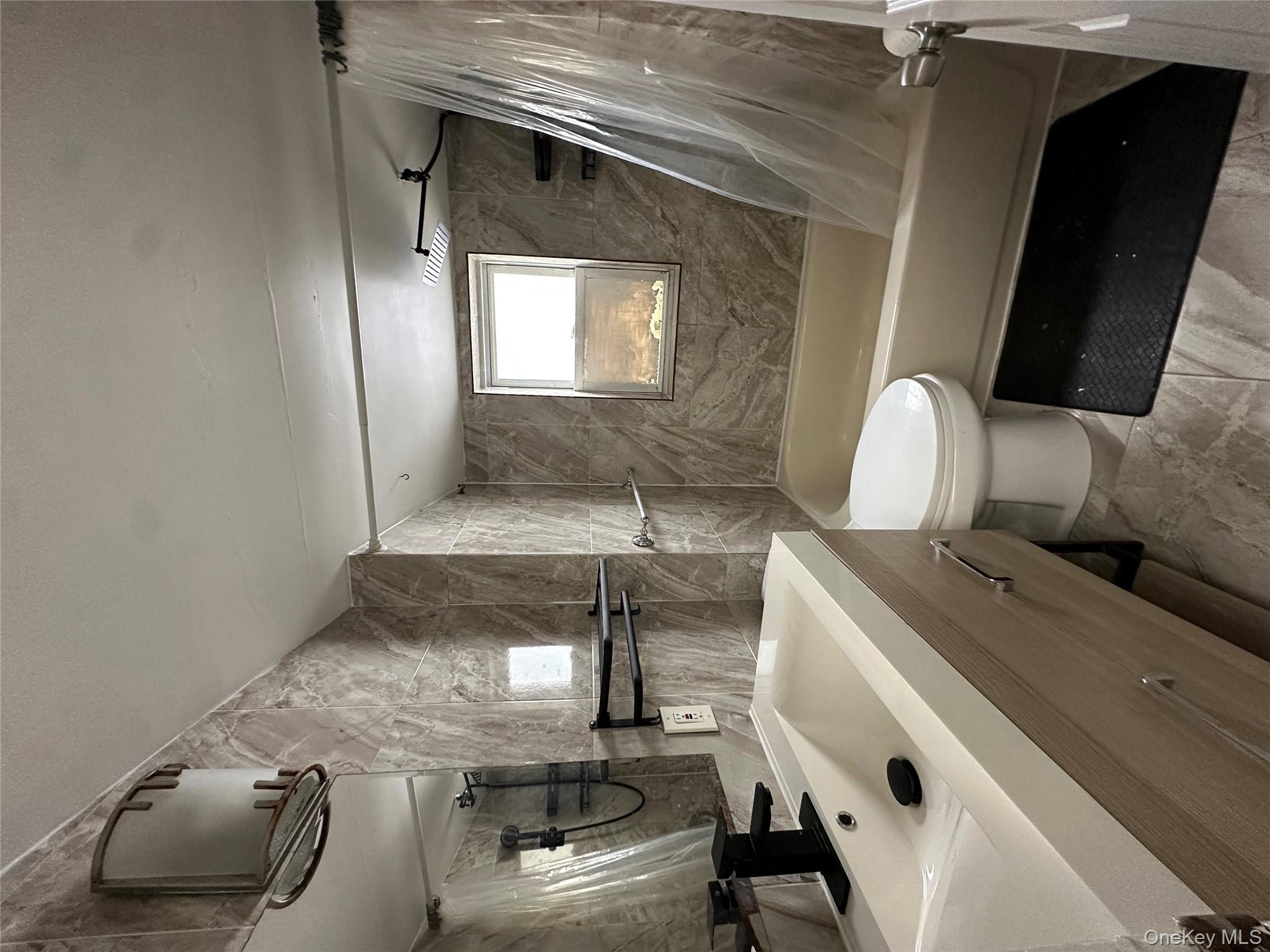 #4 photo, 3324 89th Street, 뉴욕퀸즈 Jackson Heights , NY 11372