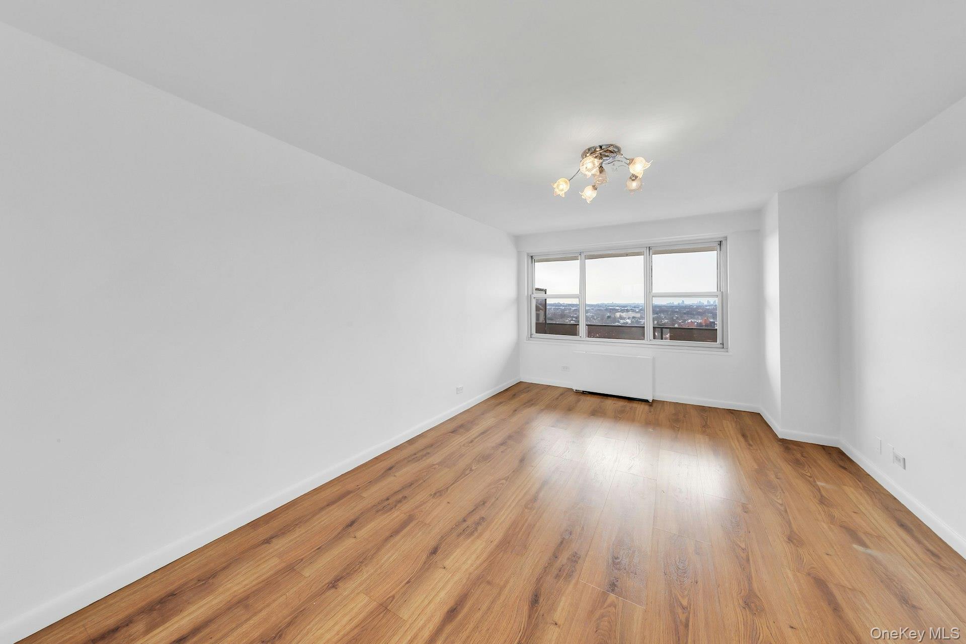 #14 photo, 110-11 Queens Boulevard, কুইন্‌স Forest Hills , NY 11375