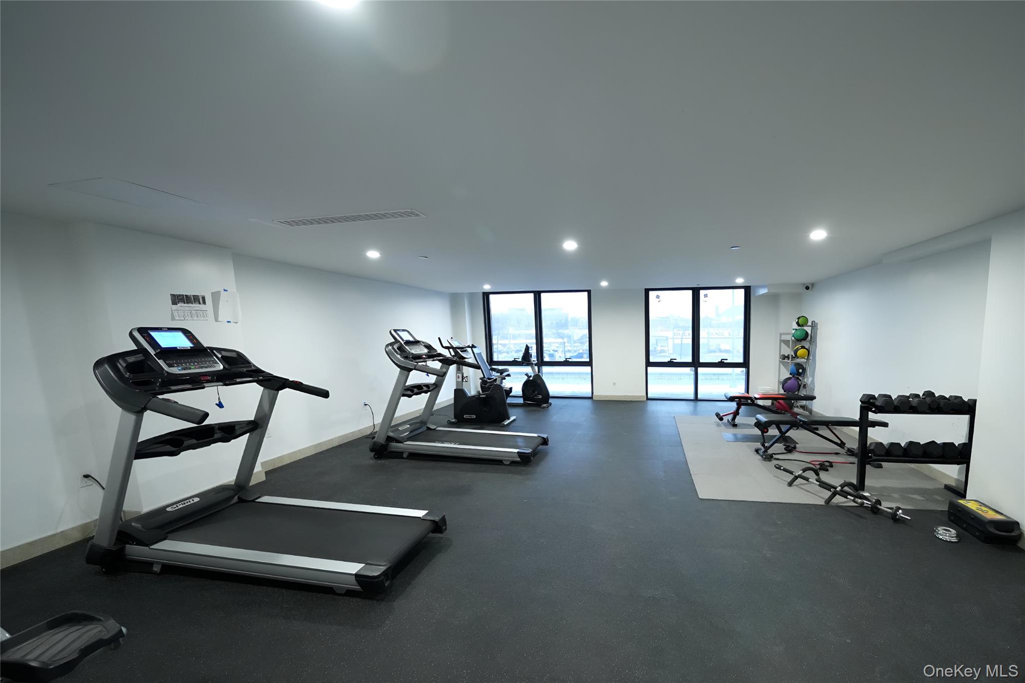 #14 photo, 7065 Queens Boulevard, Woodside , NY 11377