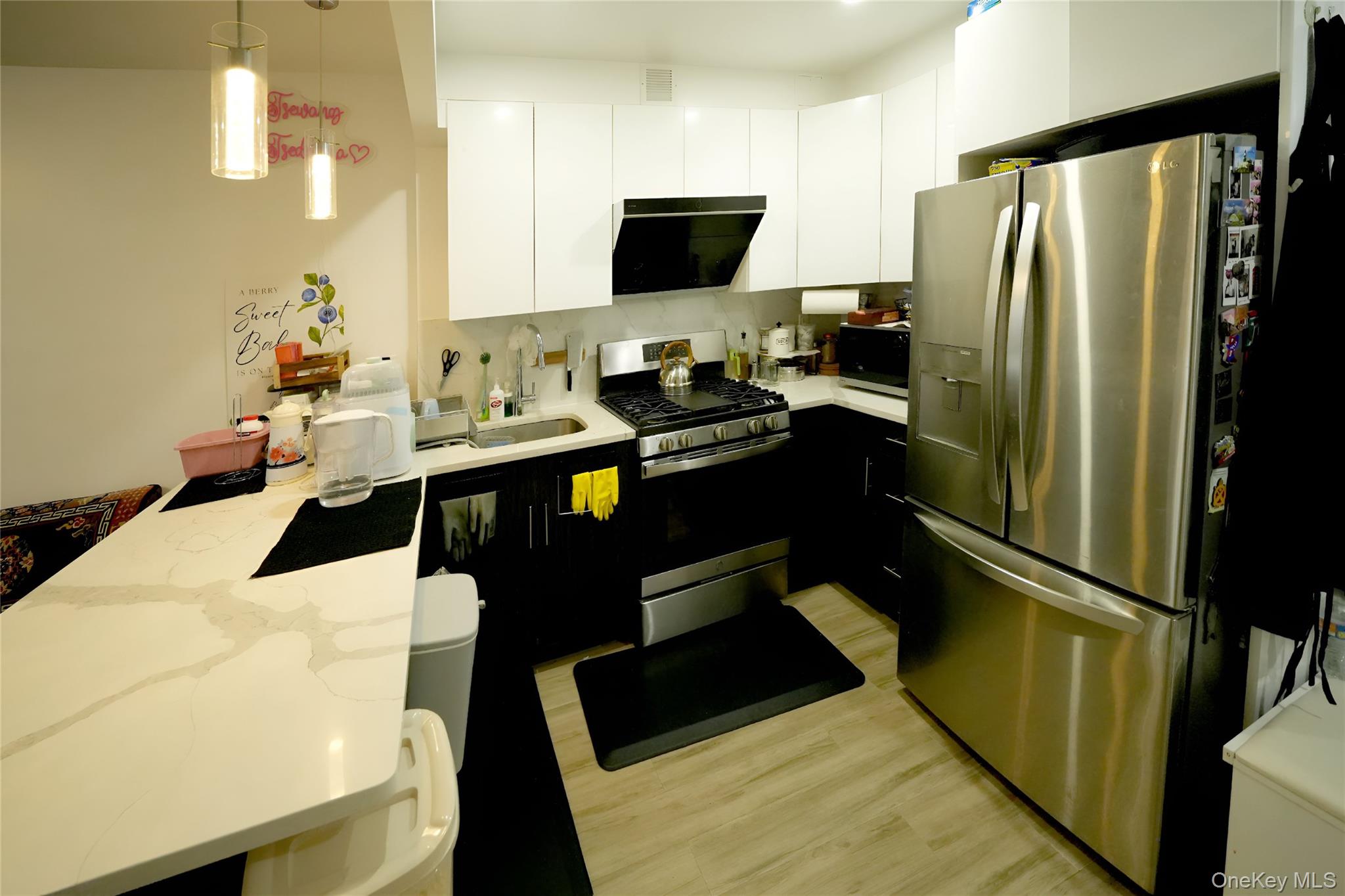 #5 photo, 7065 Queens Boulevard, Woodside , NY 11377