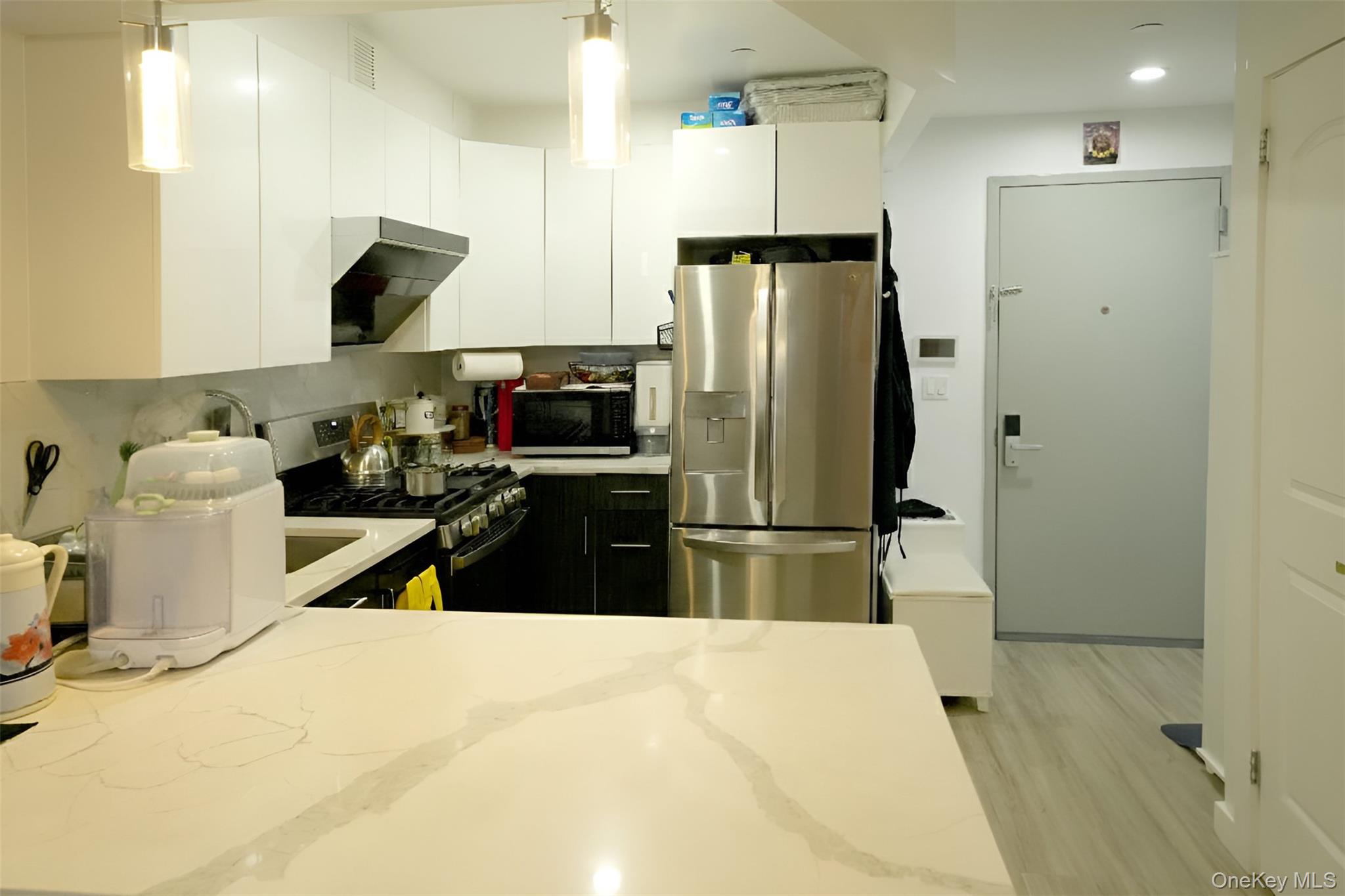 #7 photo, 7065 Queens Boulevard, Woodside , NY 11377