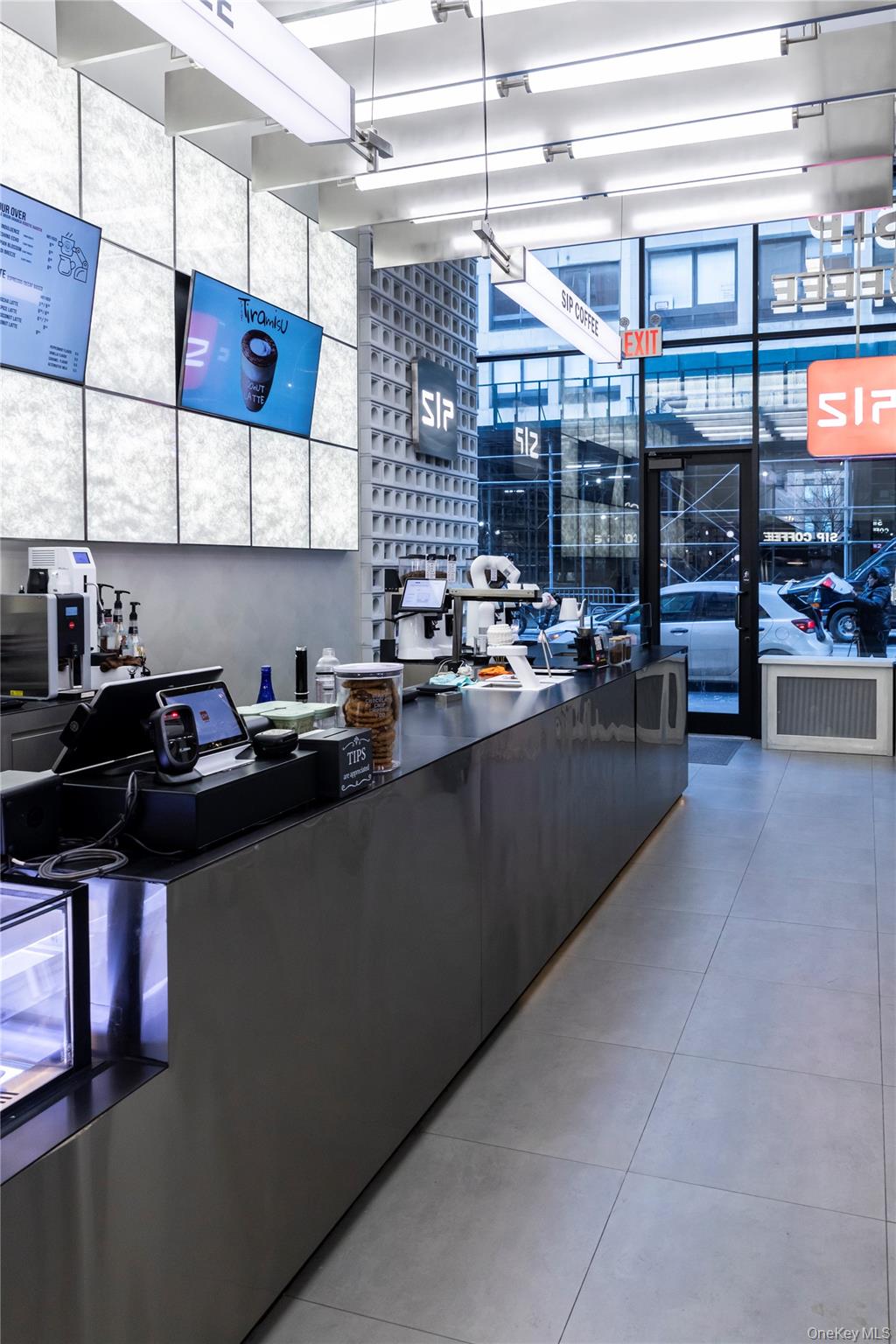 #4 photo, 242 W 27th Street, New York (Manhattan) , NY 10001