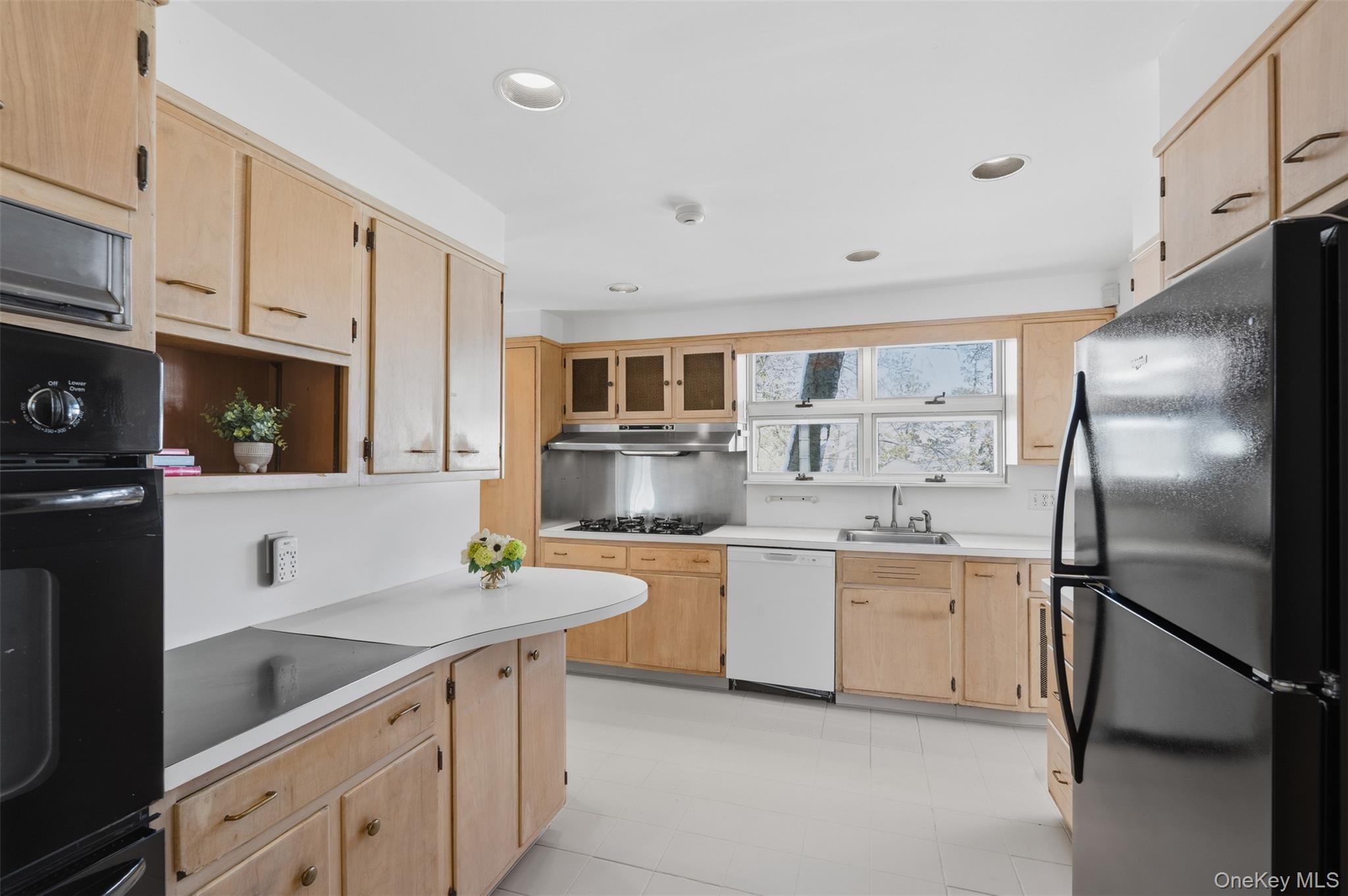 #15 photo, 2 Springdale Road, Larchmont , NY 10538