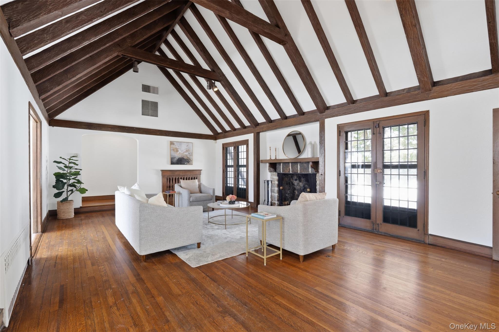 #4 photo, 2 Springdale Road, Larchmont , NY 10538