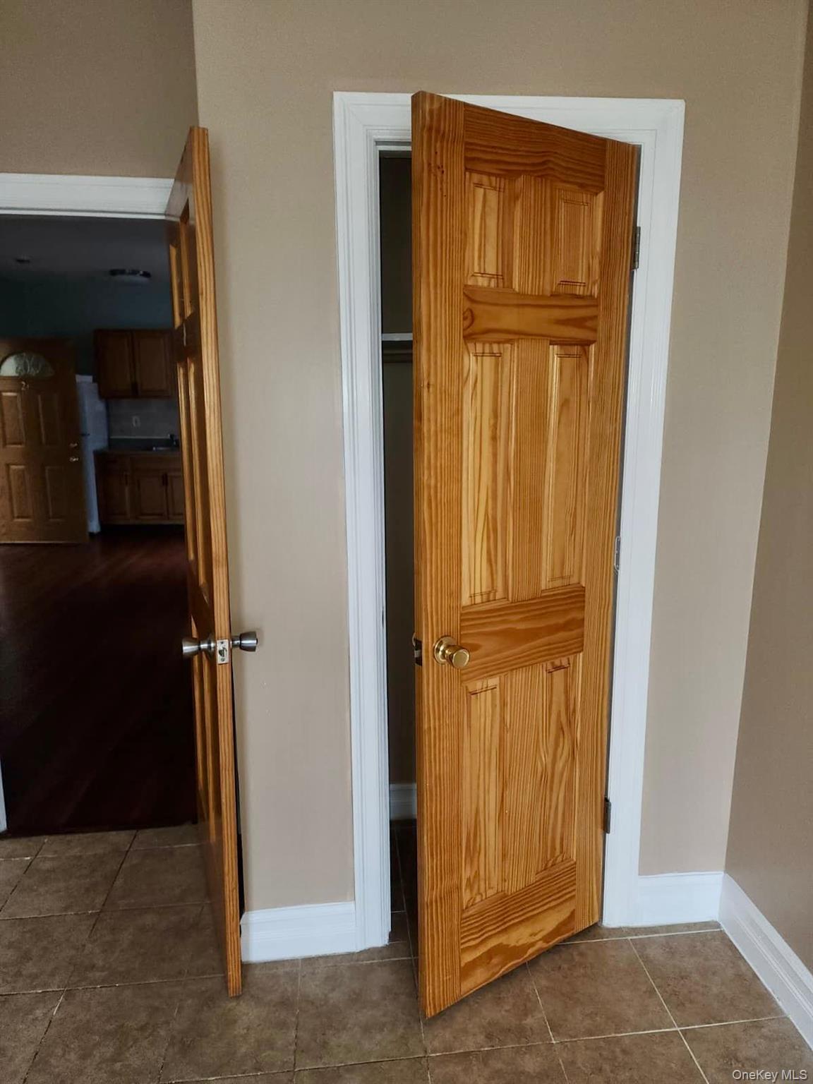 #11 photo, 116-43 Sutphin Boulevard, जमैका Jamaica , NY 11434