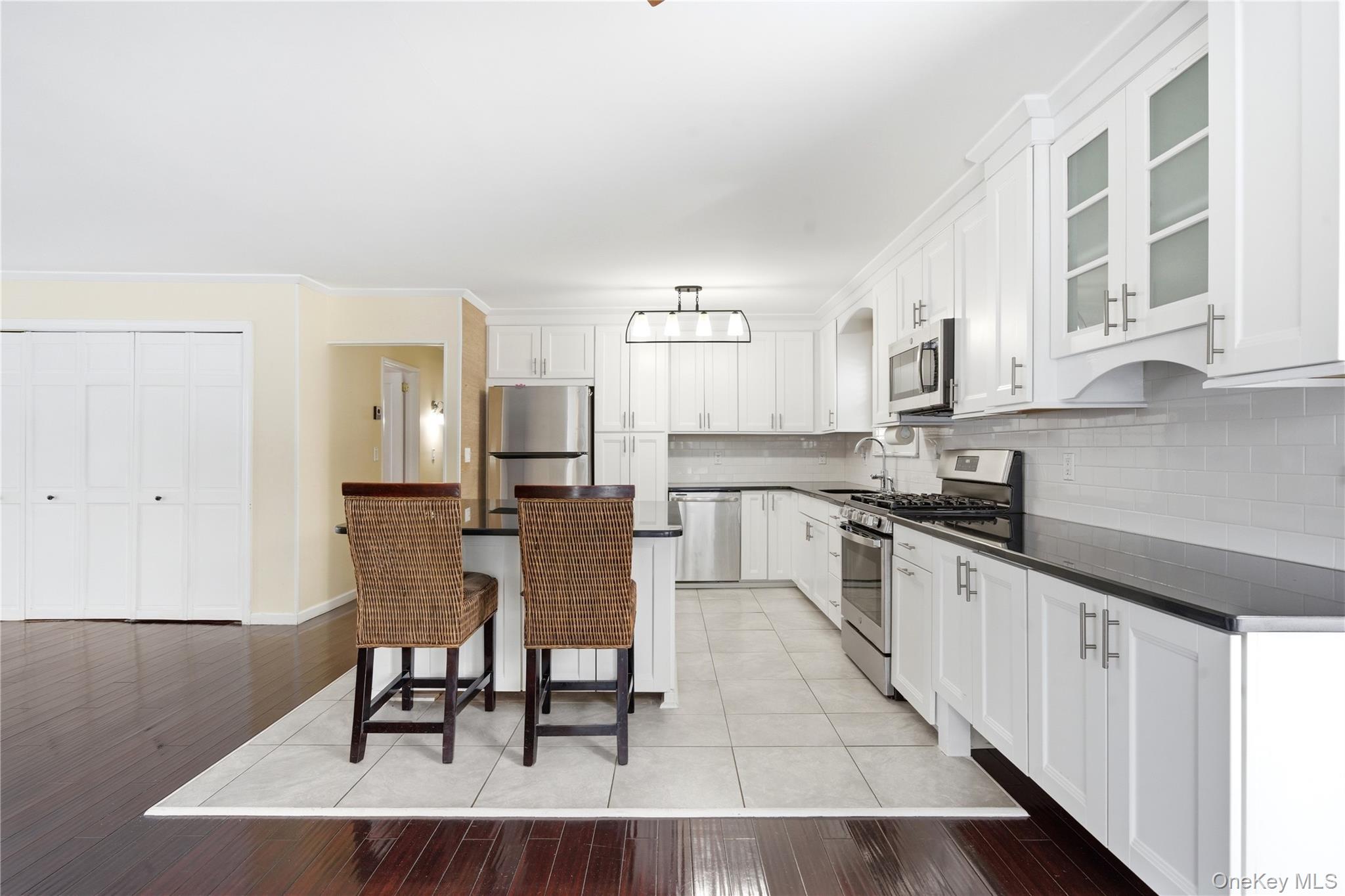 #10 photo, 25 Dolphin Road, Саффолк ‖ East Quogue , NY 11942