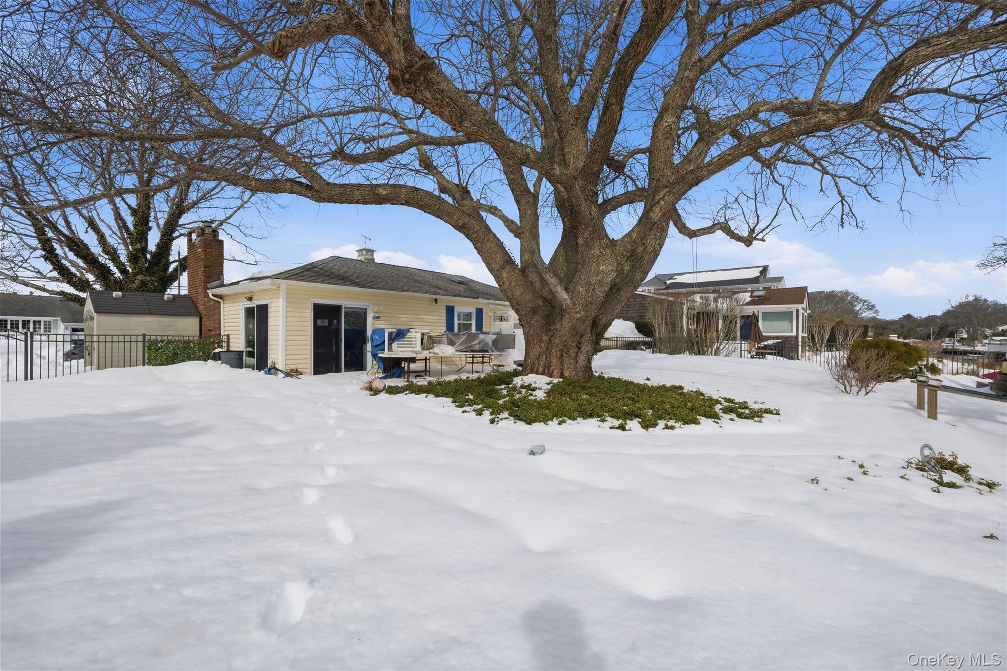 #20 photo, 25 Dolphin Road, Саффолк ‖ East Quogue , NY 11942