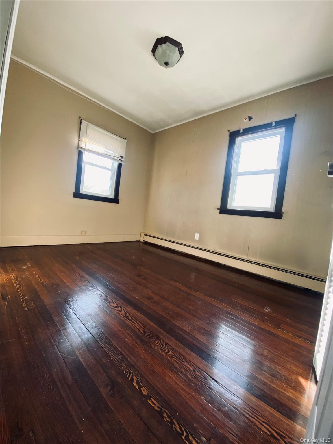 #12 photo, 46 Leonard Street, سوفولك Smithtown , NY 11787