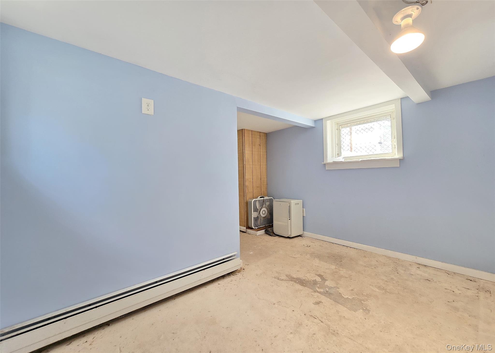 #13 photo, 84 Wyona Avenue, 롱 아일랜드 Selden , NY 11784