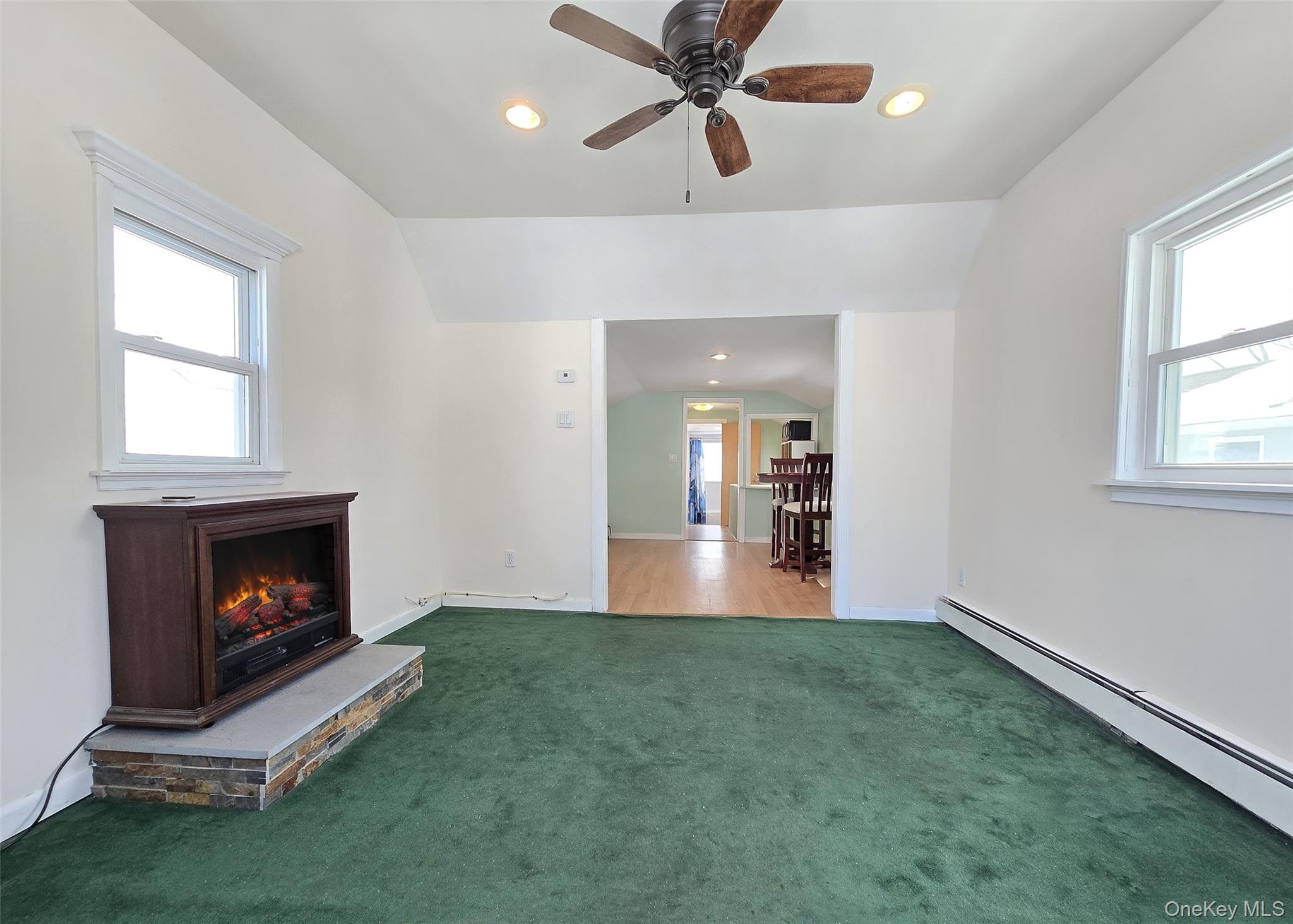 #3 photo, 84 Wyona Avenue, 롱 아일랜드 Selden , NY 11784