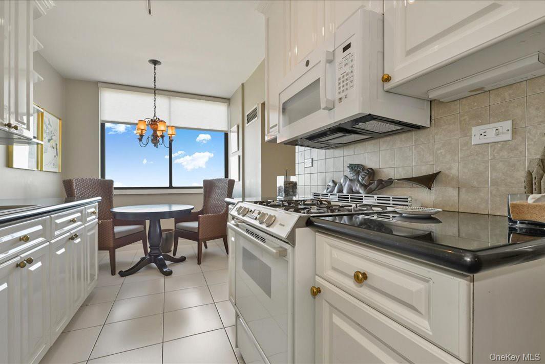 #16 photo, 26910 Grand Central Parkway, Floral Park , NY 11005