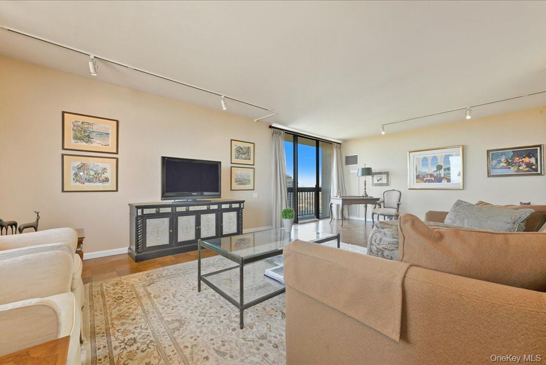 #6 photo, 26910 Grand Central Parkway, Floral Park , NY 11005