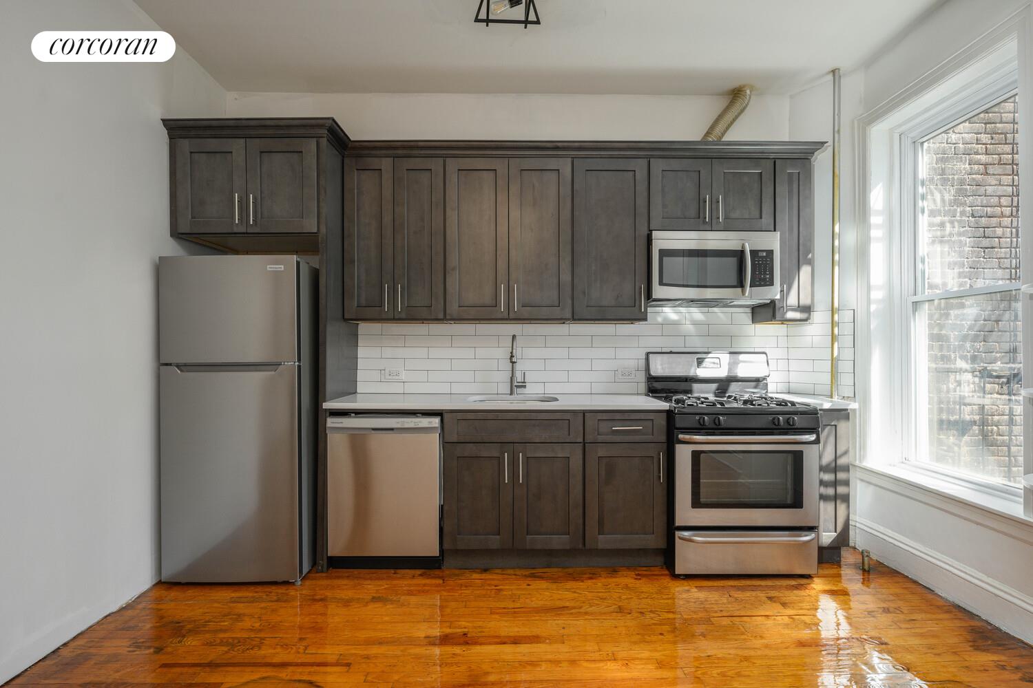 #3 photo, Brooklyn, ব্রুকলিন Greenwood Heights , NY 11232