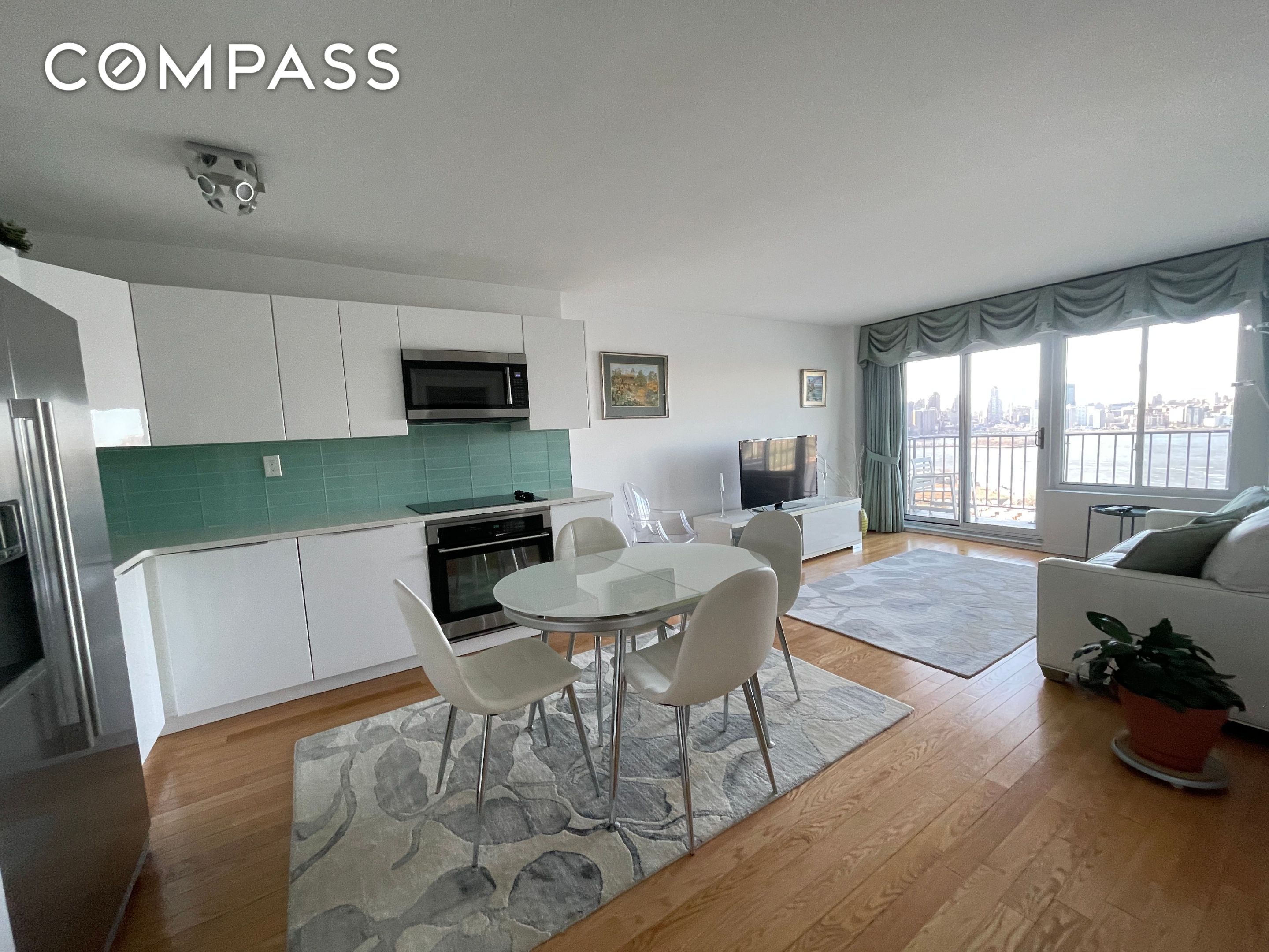 #5 photo, Astoria, Astoria , NY 11102