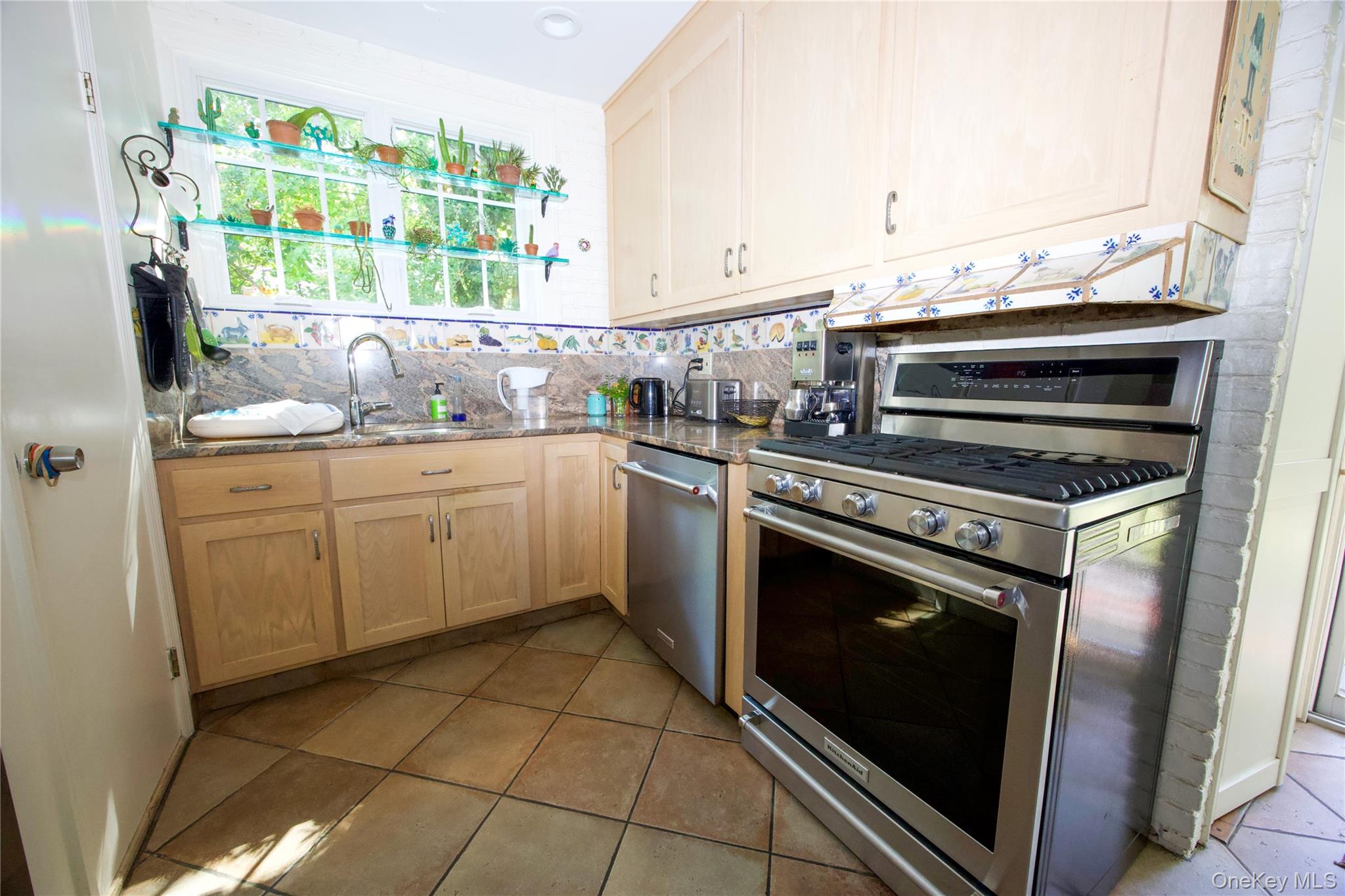 #6 photo, 9 Ramsey Road, גרייט נק Great Neck , NY 11023