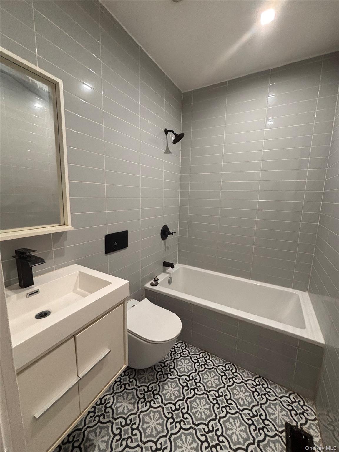 #4 photo, 1351 E 94th Street, 布鲁克林 Brooklyn , NY 11236