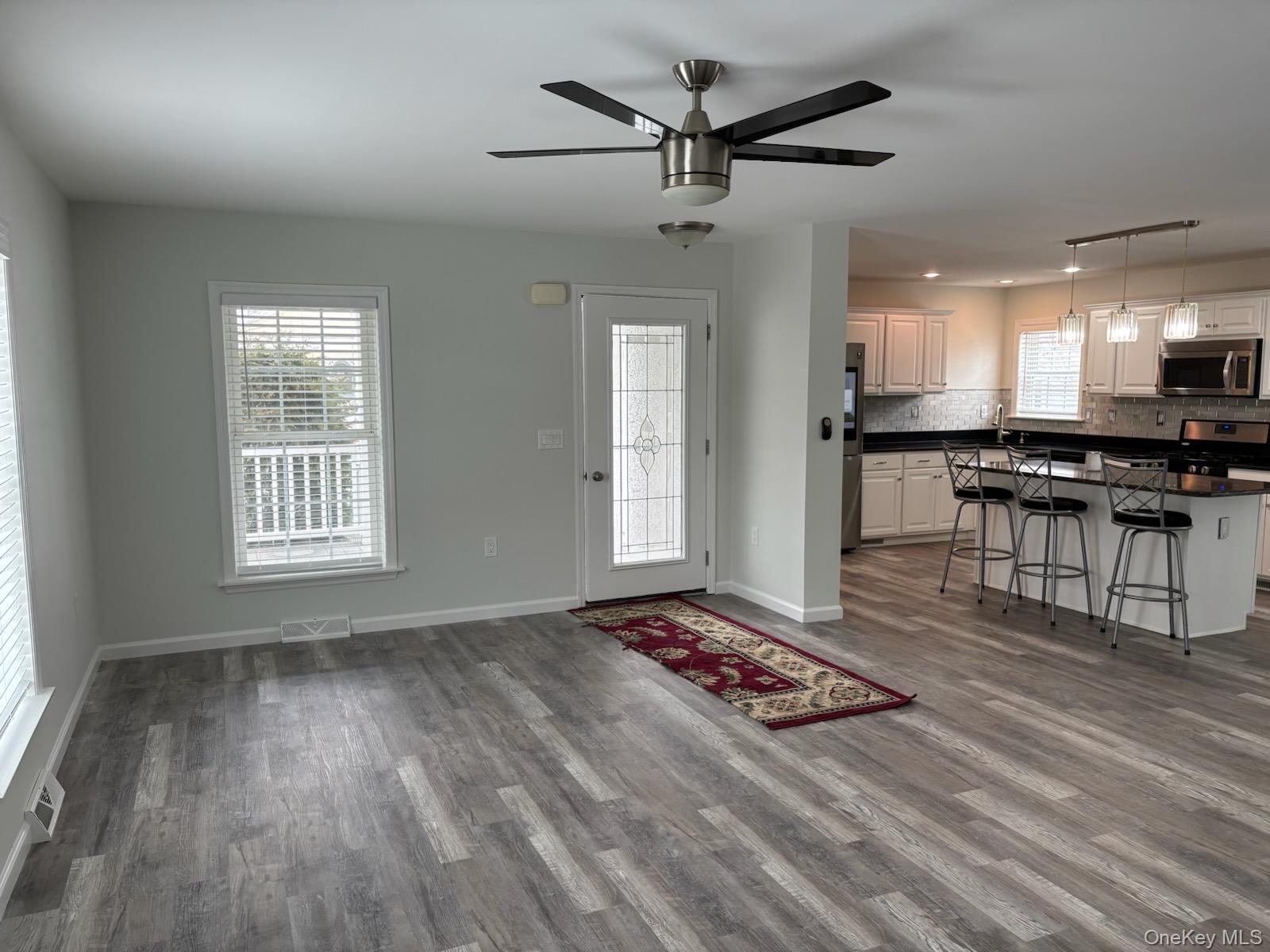 #10 photo, 1661 OLD COUNTRY Road, Riverhead , NY 11901