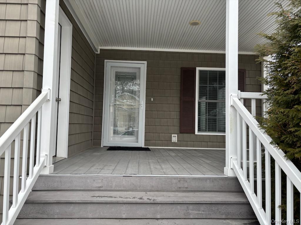 #3 photo, 1661 OLD COUNTRY Road, Riverhead , NY 11901