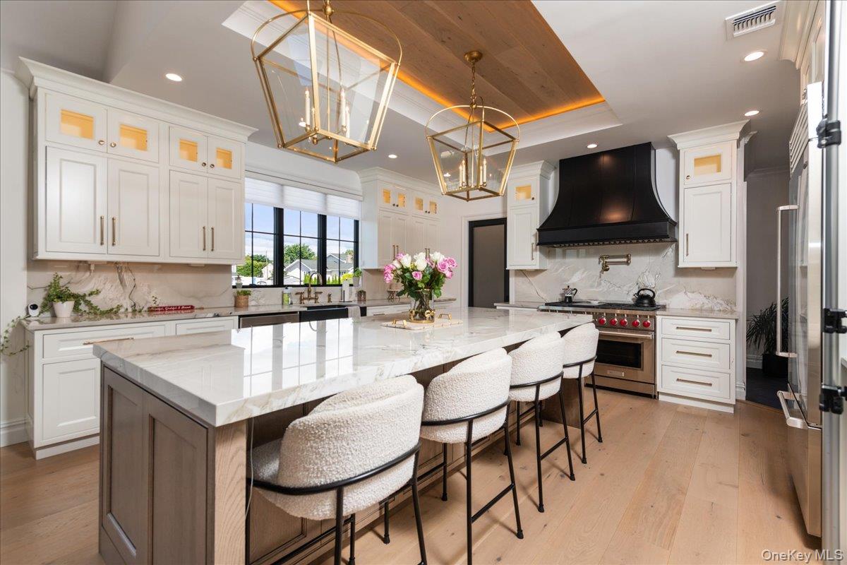 #10 photo, 10 SKYLARK Road, Massapequa Park , NY 11762