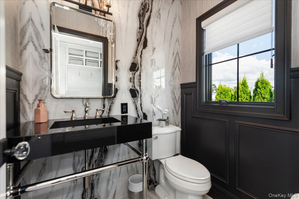 #14 photo, 10 SKYLARK Road, Massapequa Park , NY 11762