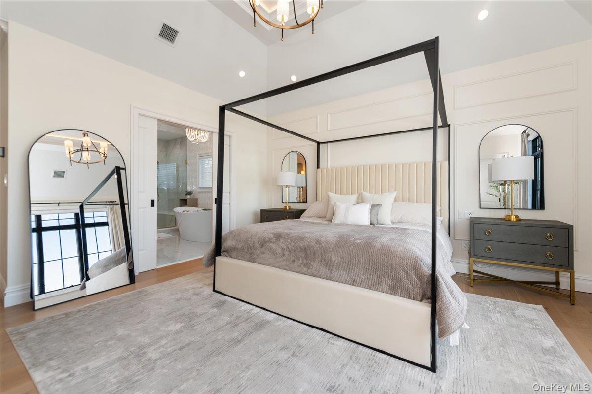 #18 photo, 10 SKYLARK Road, Massapequa Park , NY 11762