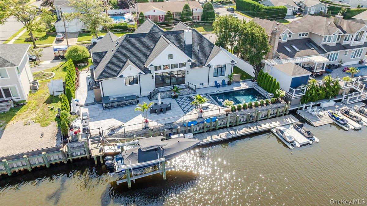 #2 photo, 10 SKYLARK Road, Massapequa Park , NY 11762