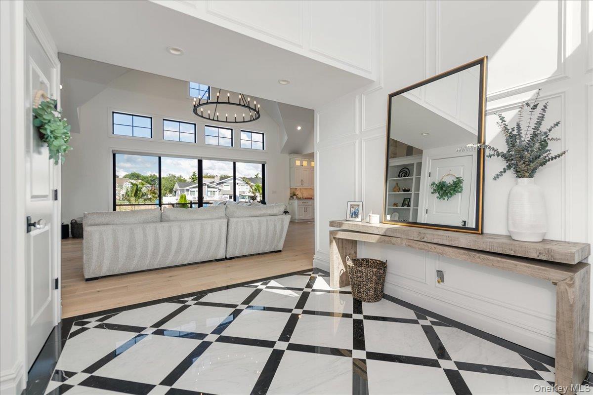 #6 photo, 10 SKYLARK Road, Massapequa Park , NY 11762