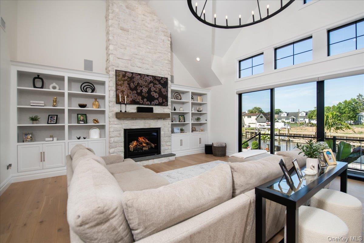 #8 photo, 10 SKYLARK Road, Massapequa Park , NY 11762